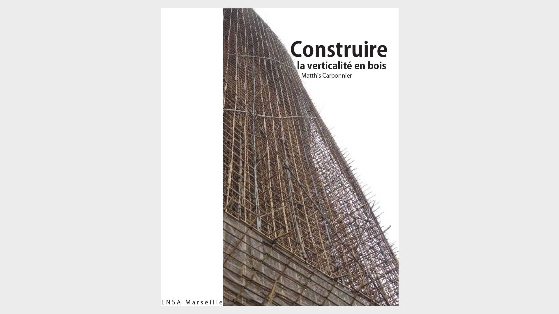 Livre verticalité en bois