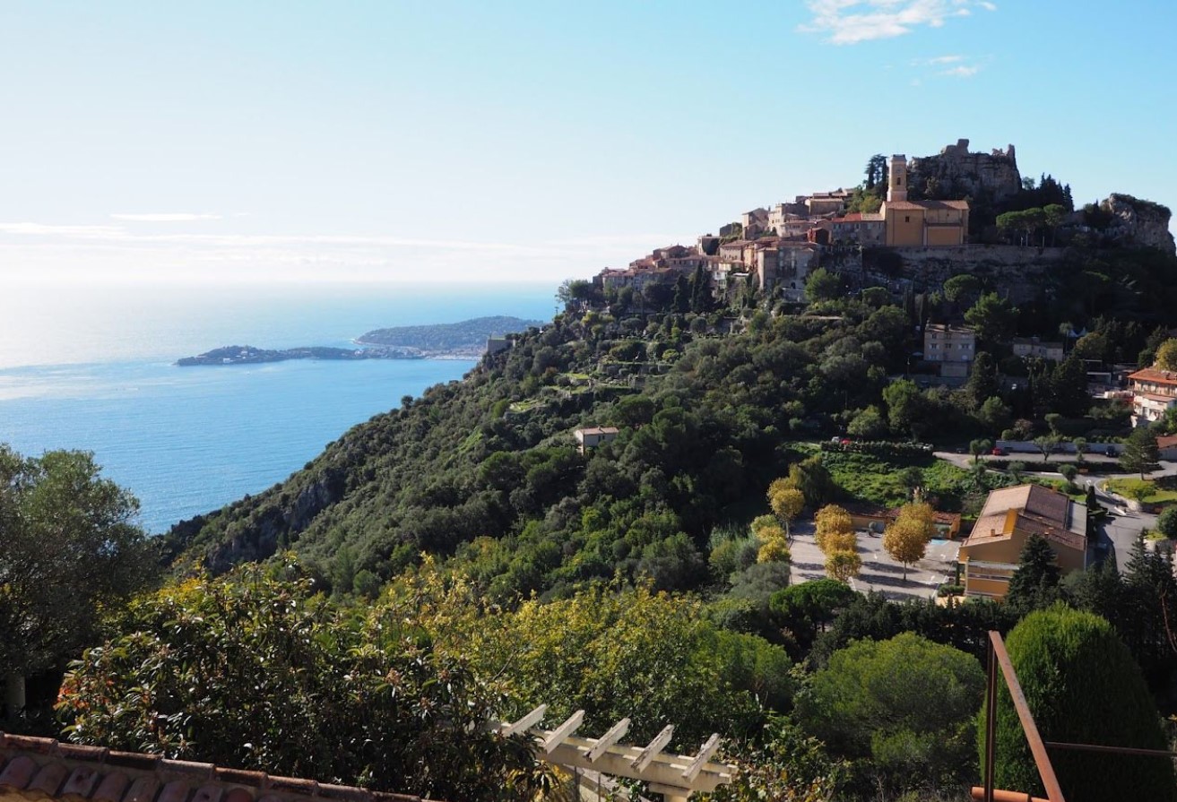 Eze, La Tella